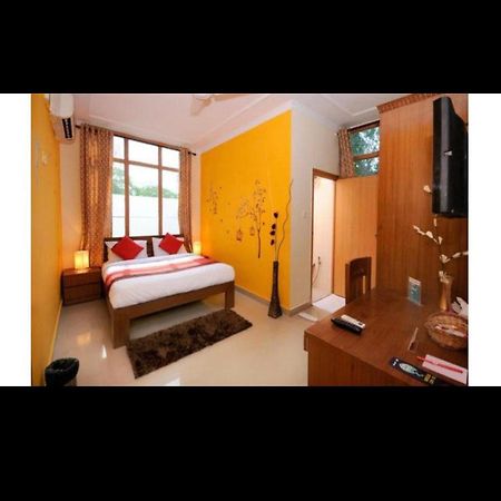 Hotel Samrat Neemrana Eksteriør billede