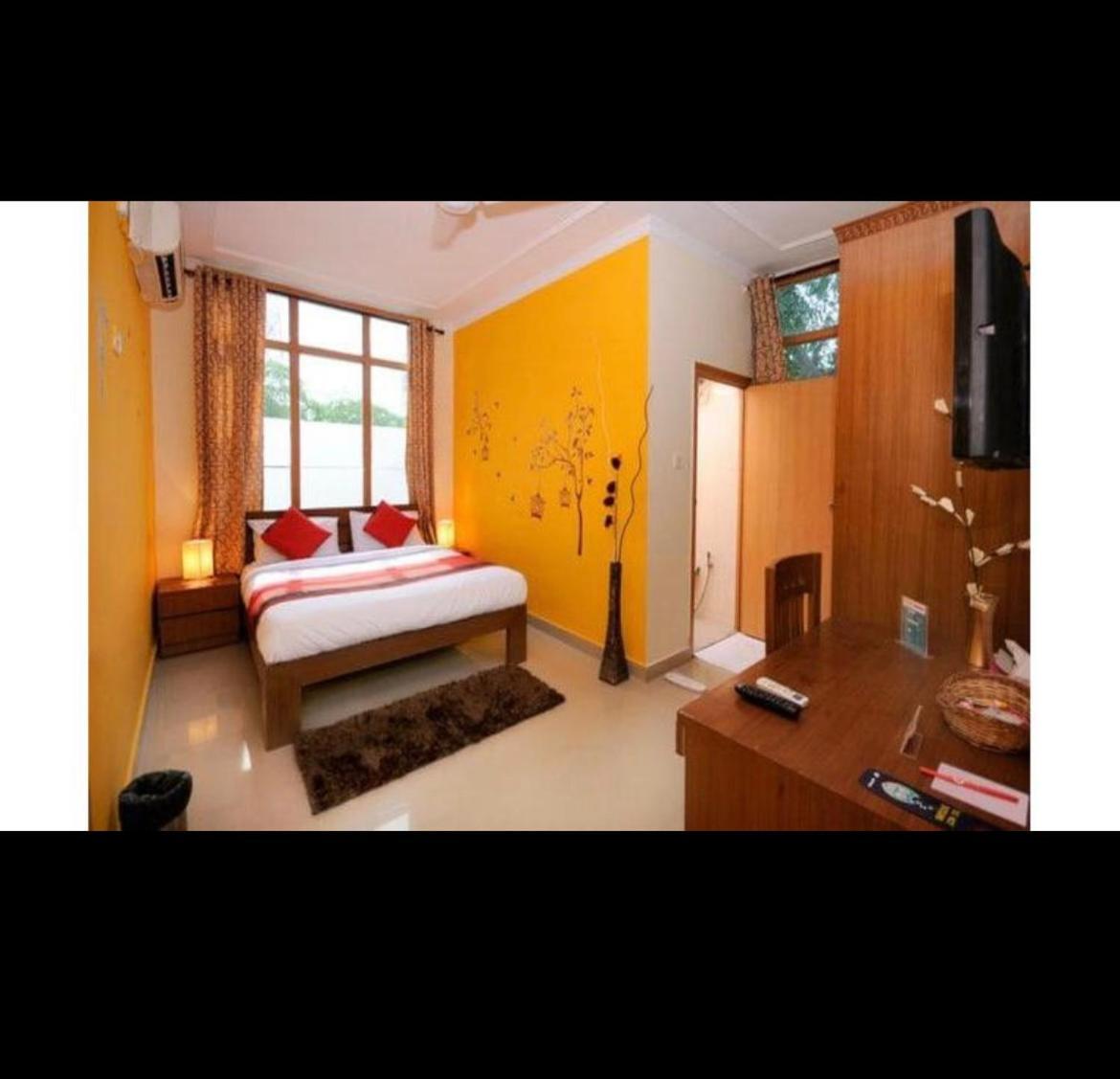 Hotel Samrat Neemrana Eksteriør billede